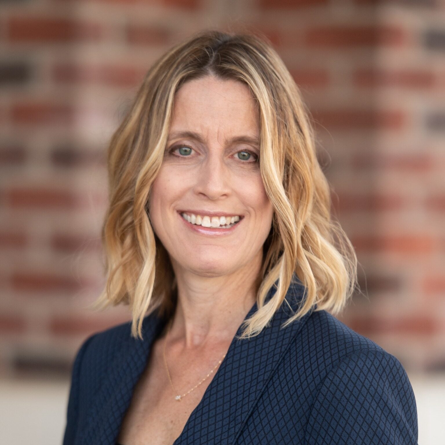 Linda Lownsbery headshot